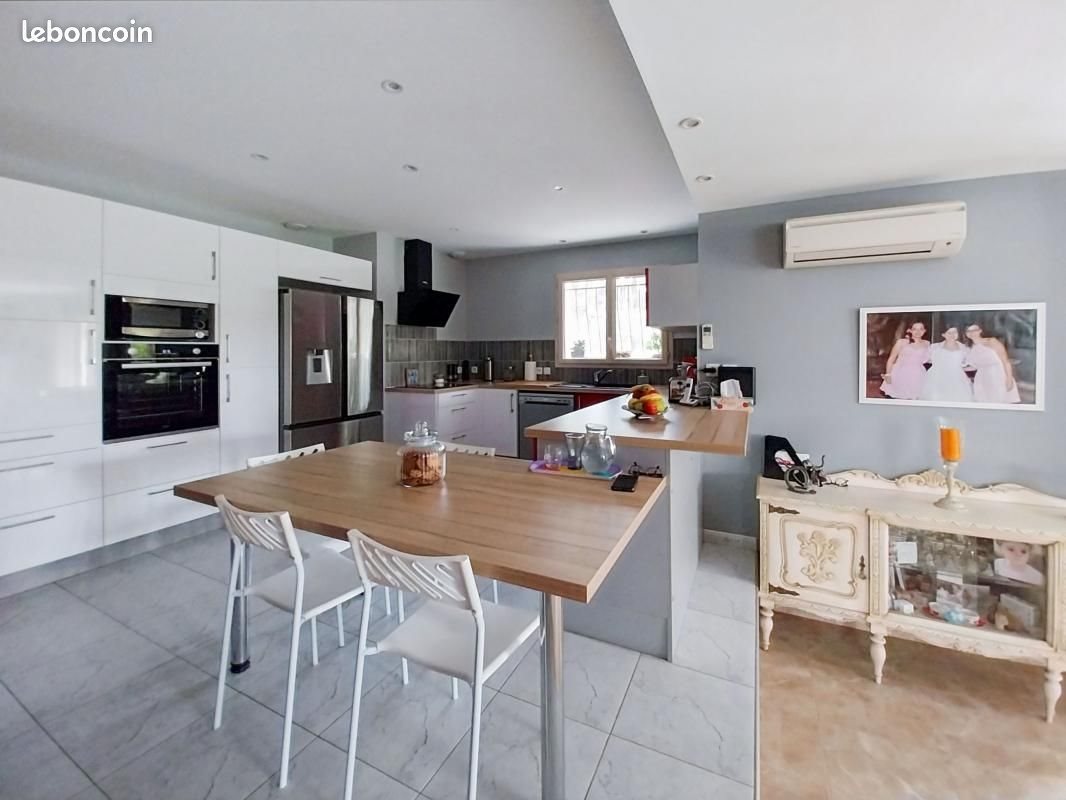 Maison à vendre, 130m², Castelnau-de-Guers