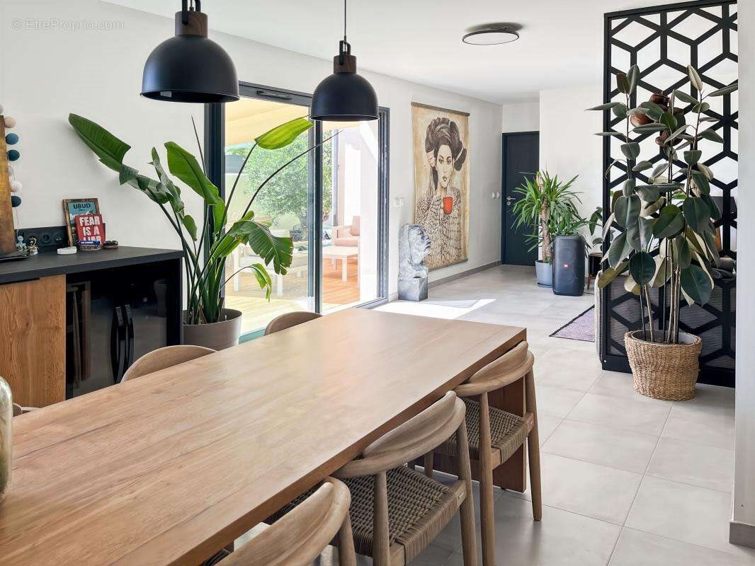 Maison à vendre, 101m², Marseillan