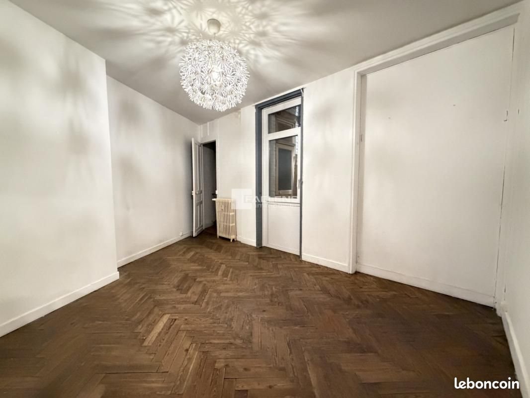 Appartement à louer, 53m², Lille