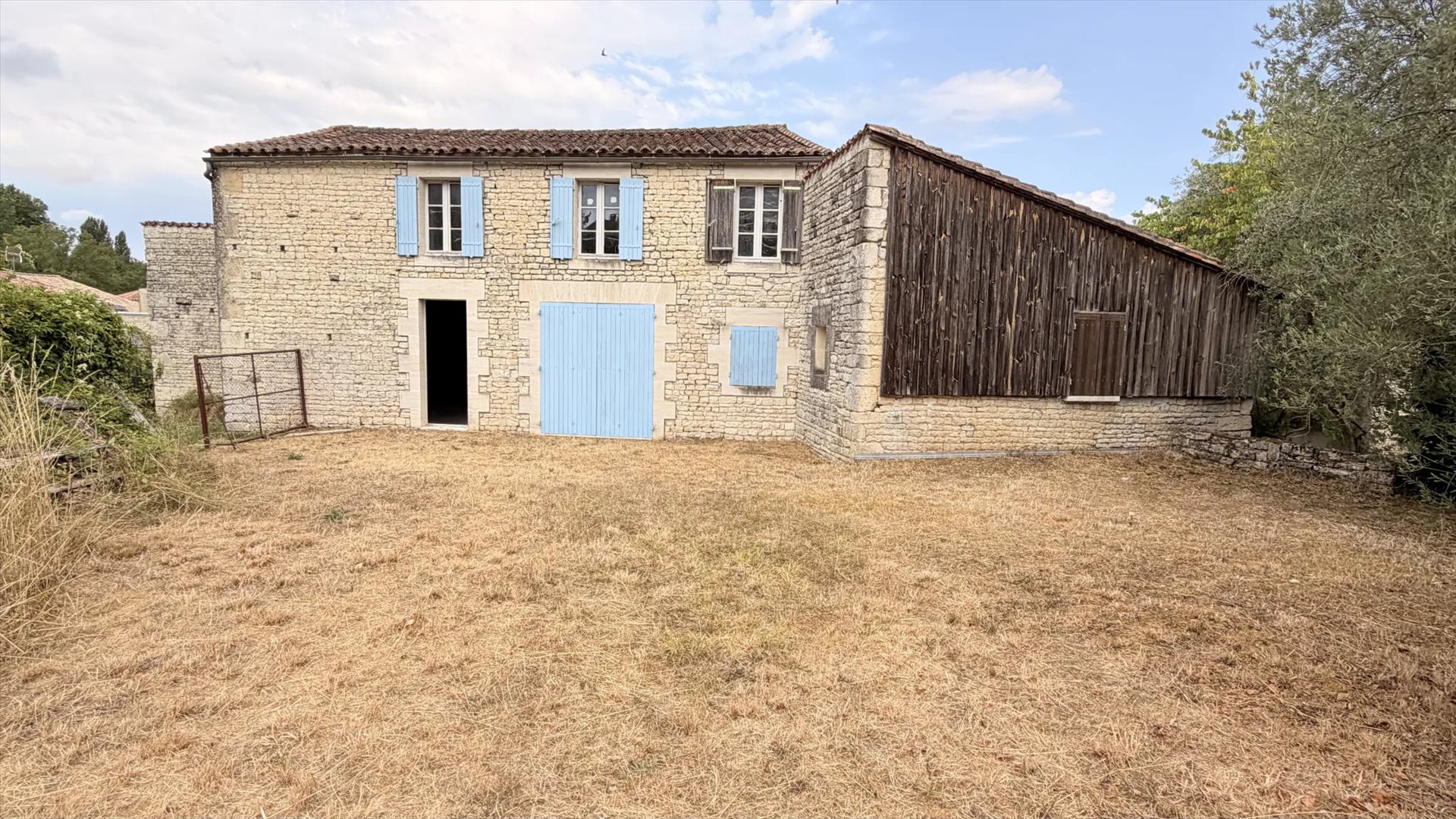 Maison à vendre, 97m², Dampierre-sur-Boutonne