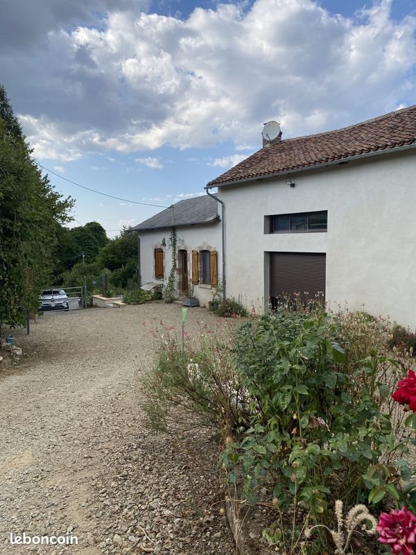 Maison à vendre, 95m², Châteauneuf-la-Forêt