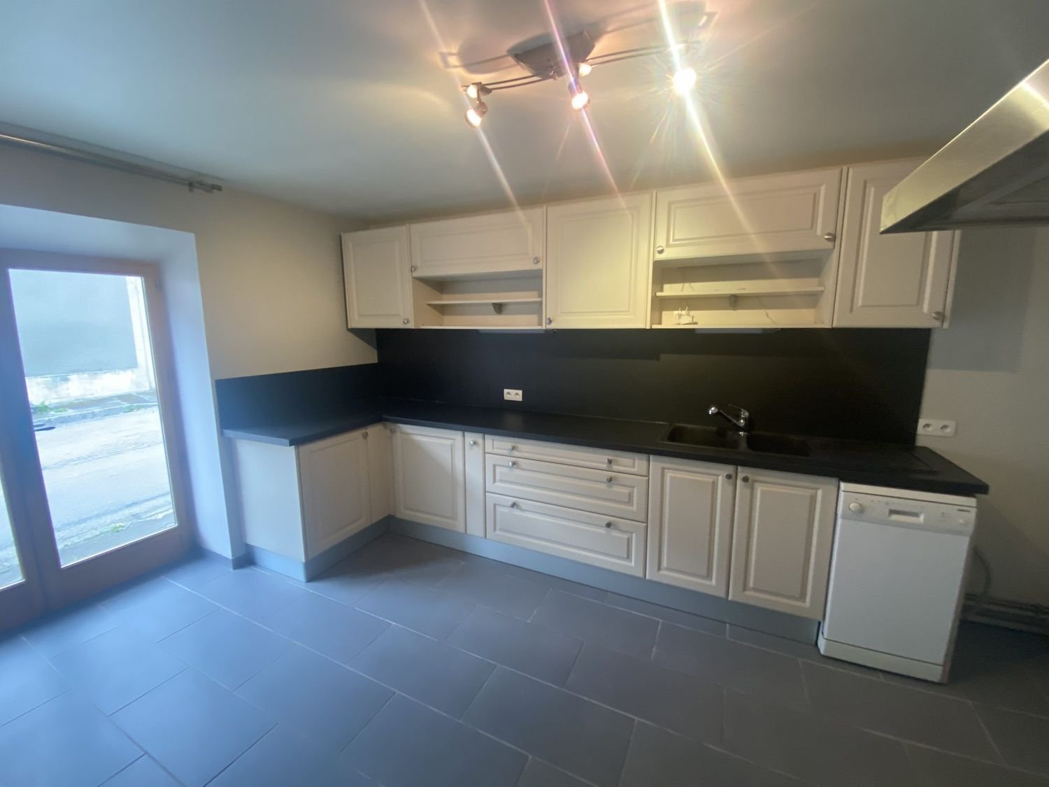 Maison à vendre, 122m², Châteauneuf-la-Forêt