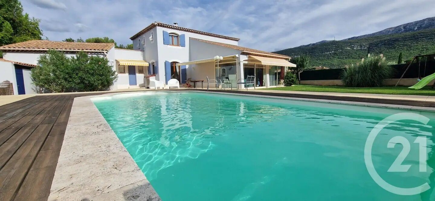 Maison à vendre, 220m², Nans-les-Pins