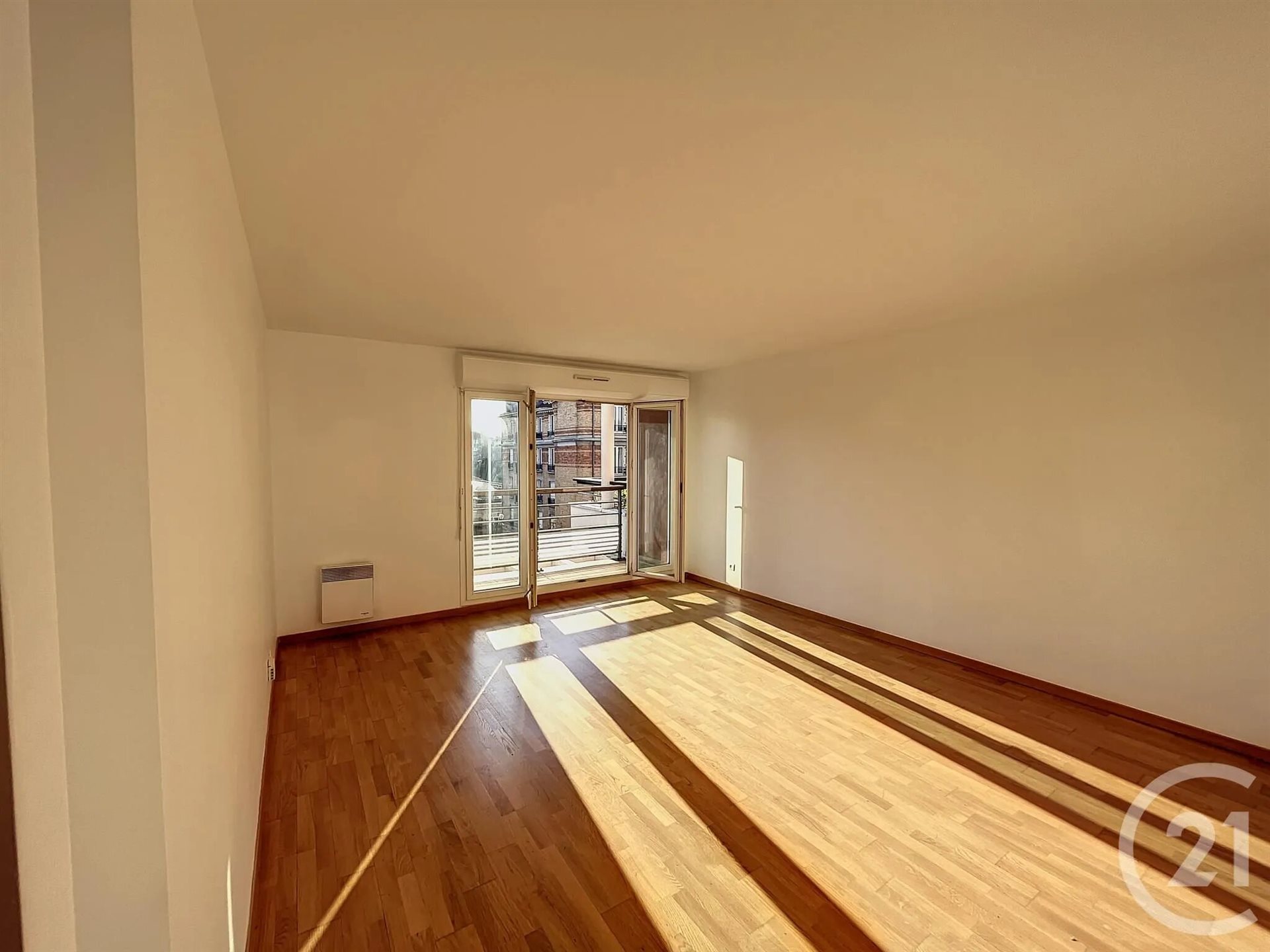 Appartement à louer, 67m², Suresnes