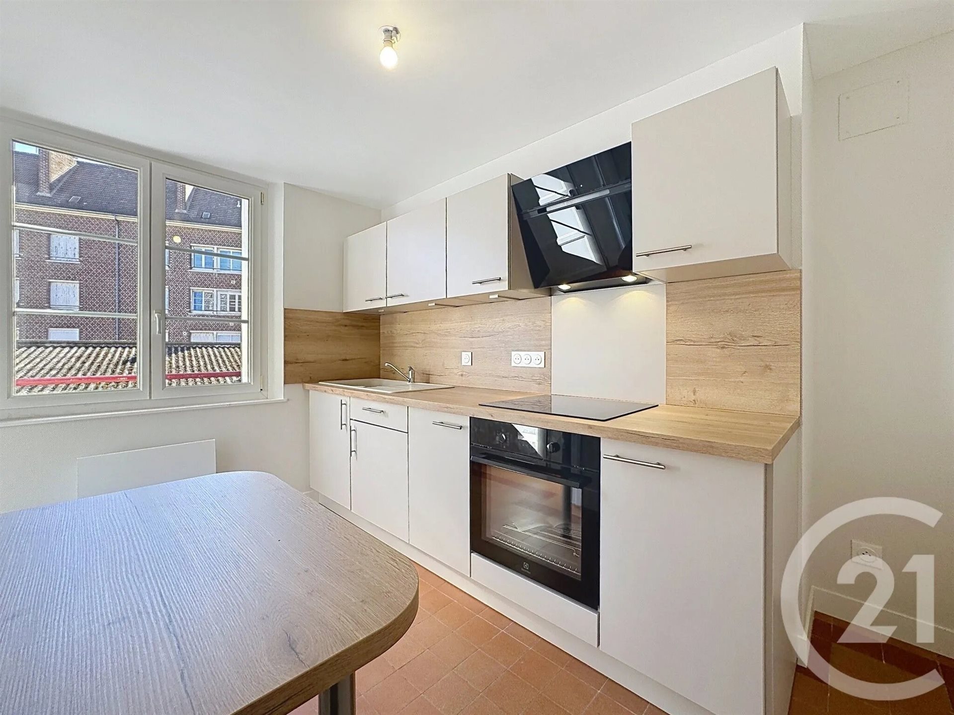 Appartement à louer, 60m², Noyon