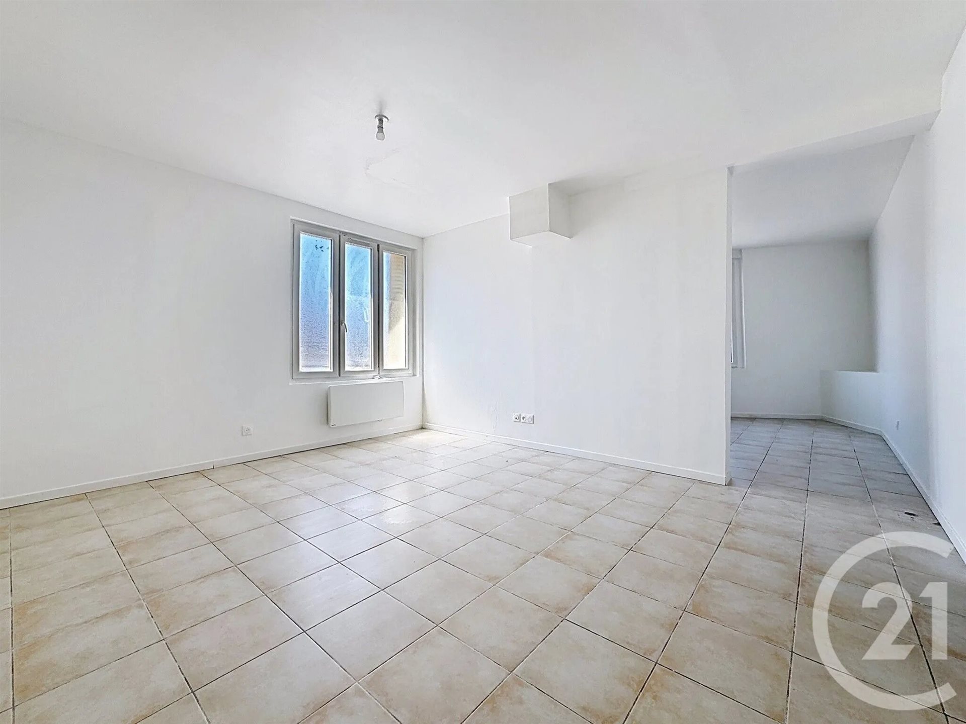 Appartement à louer, 67m², Noyon
