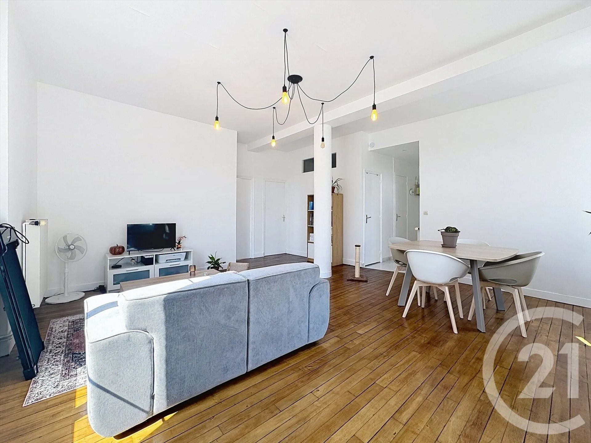 Appartement à louer, 69m², Noyon