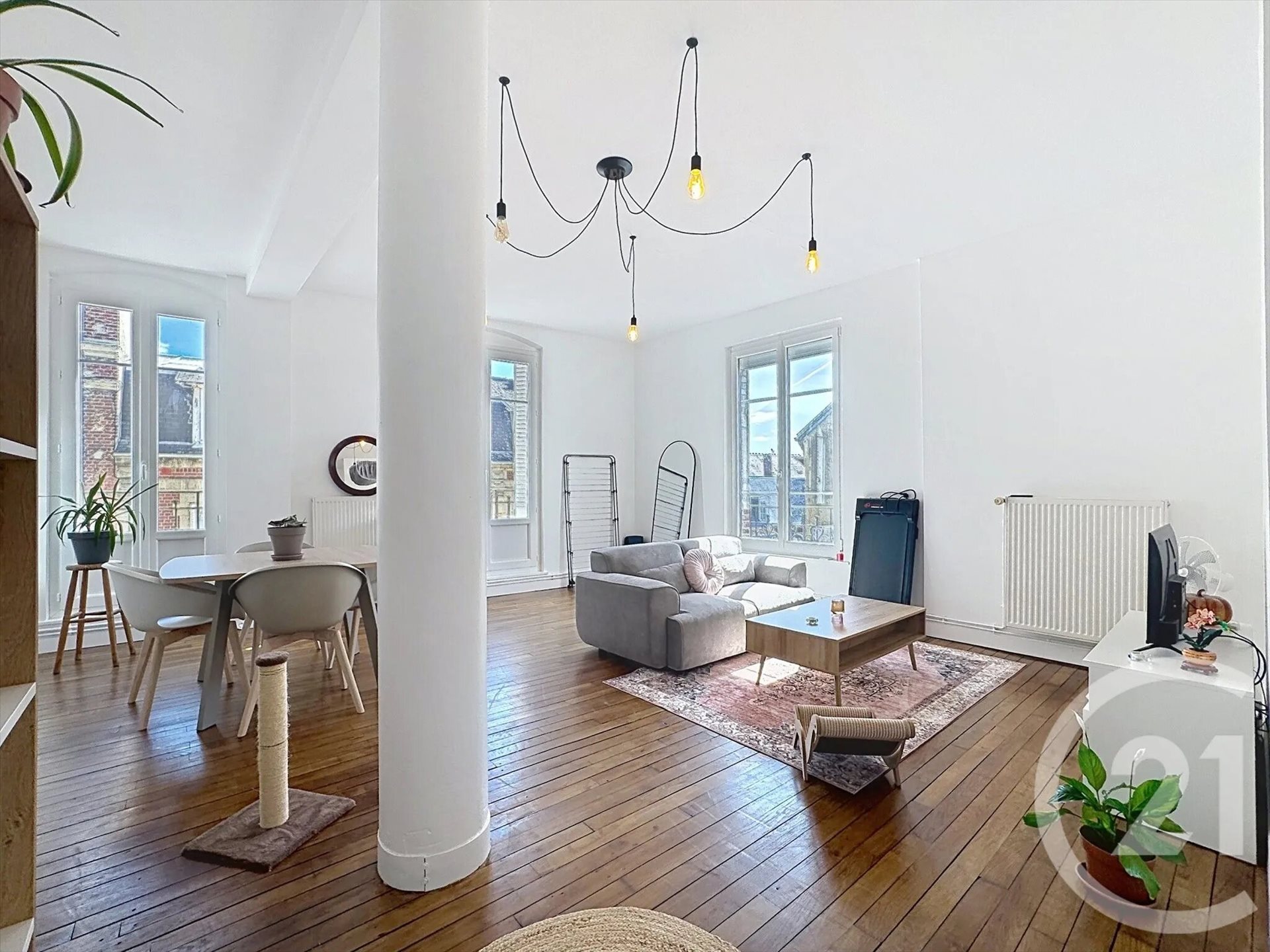 Appartement à louer, 69m², Noyon