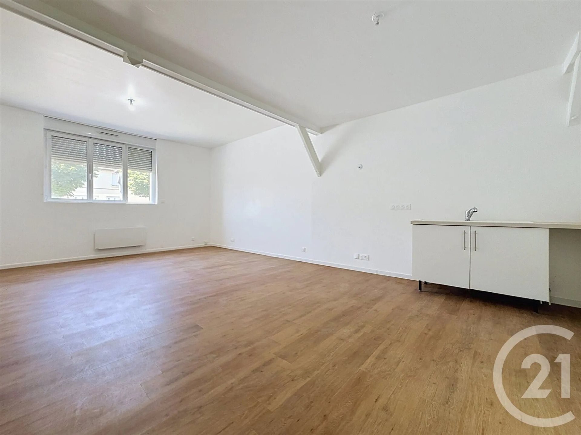 Appartement à louer, 73m², Noyon