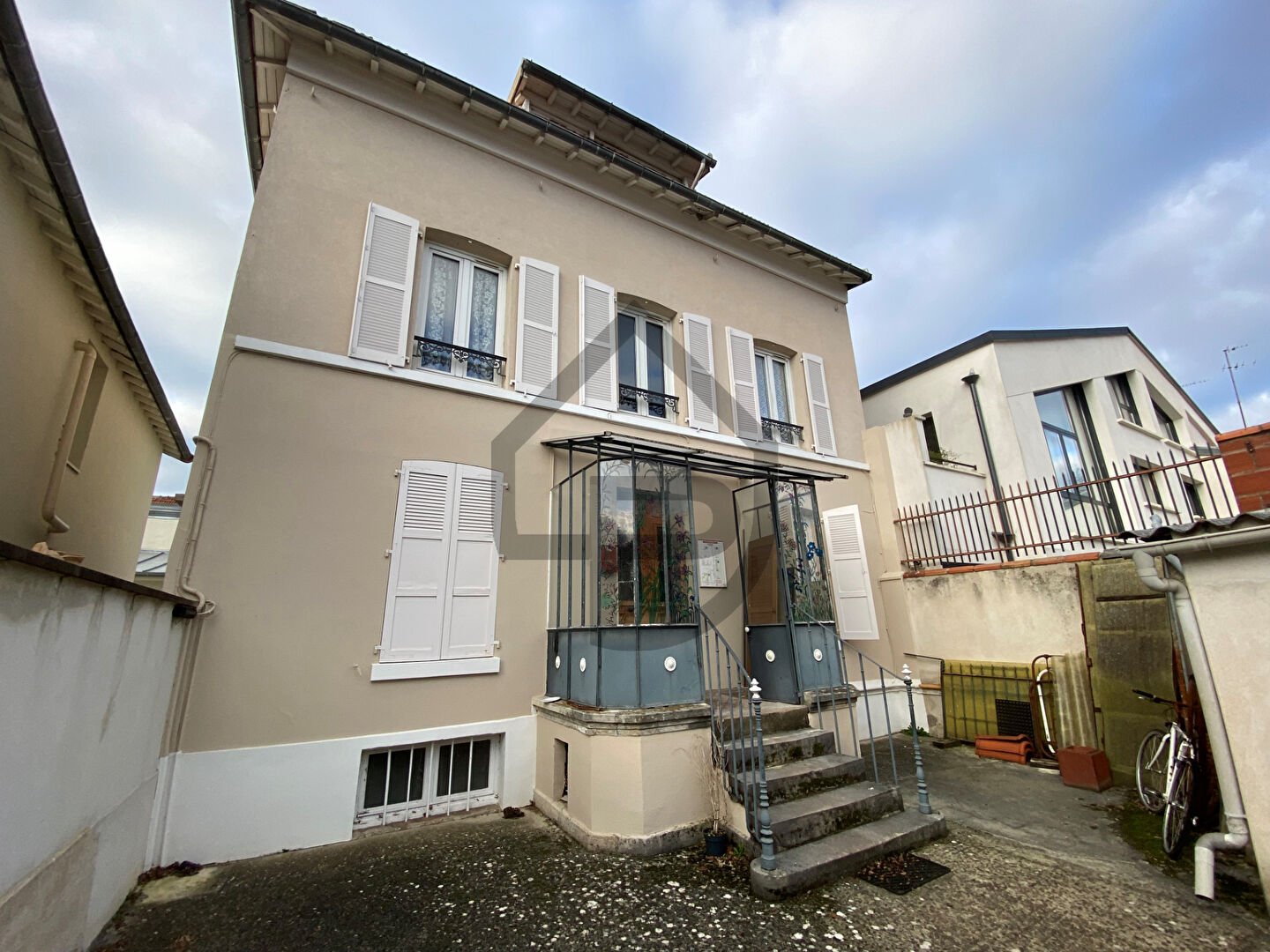 Maison à louer, 163m², Nanterre