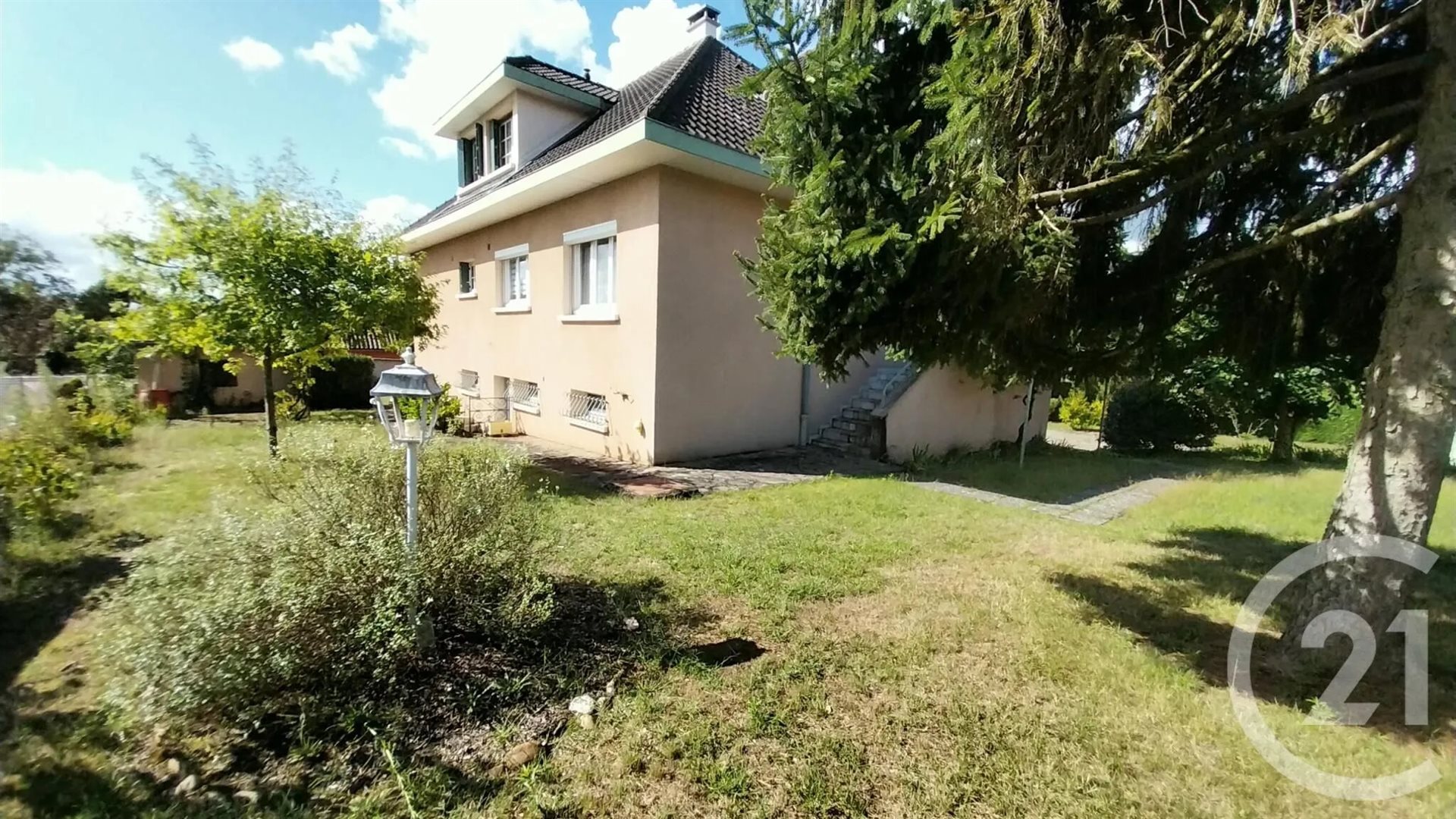 Maison à vendre, 200m², Montmerle-sur-Saône