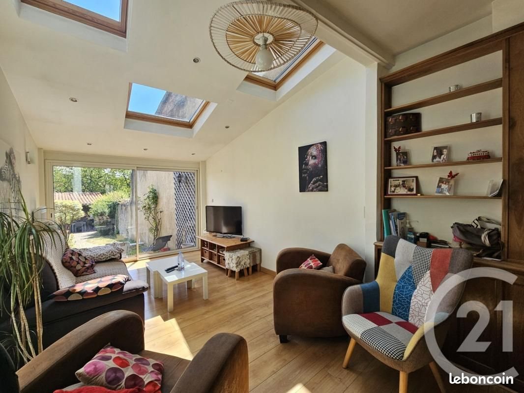 Maison à vendre, 161m², Saint-Martory