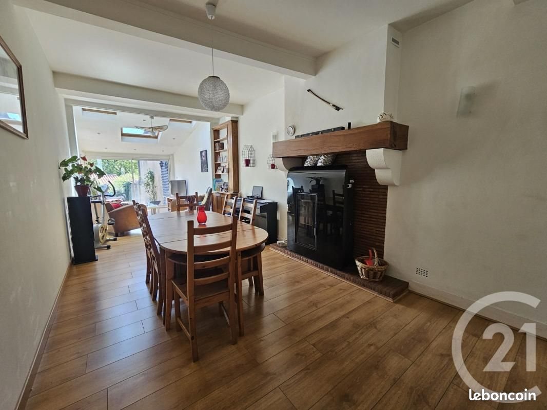Maison à vendre, 161m², Saint-Martory