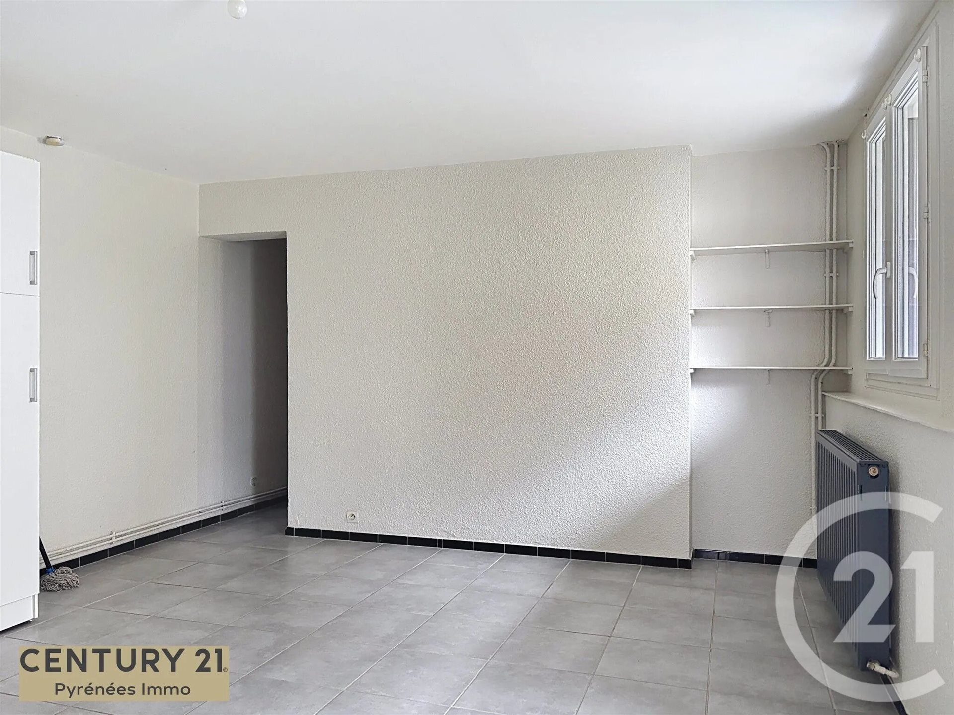 Appartement à louer, 70m², Valentine