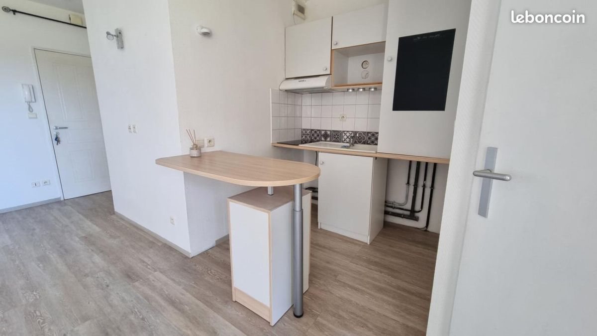 Appartement à louer, 29m², Rochefort