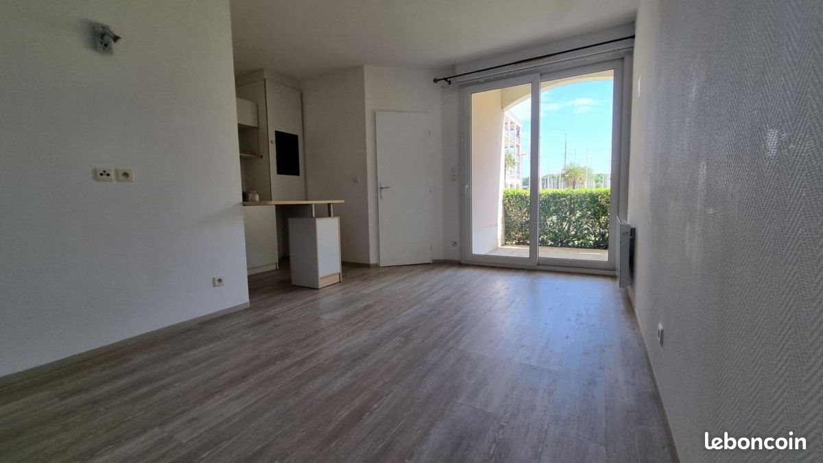 Appartement à louer, 29m², Rochefort