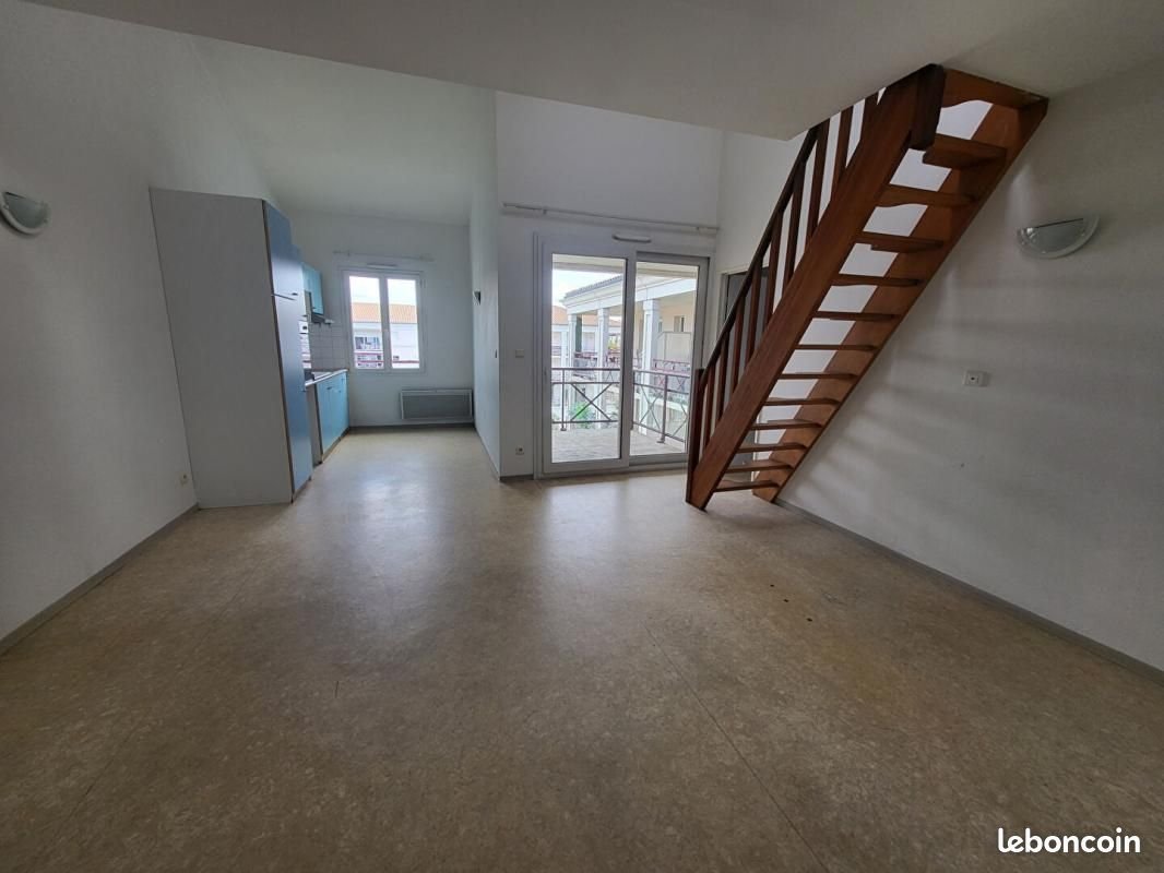 Appartement à louer, 58m², Rochefort