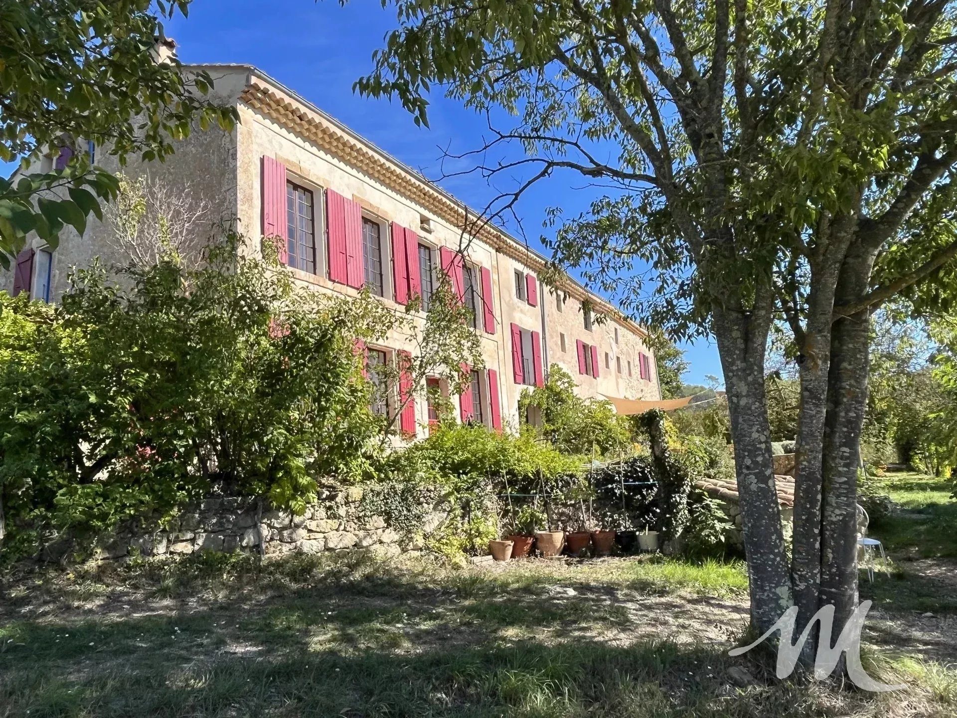 Maison à vendre, 445m², Barjols