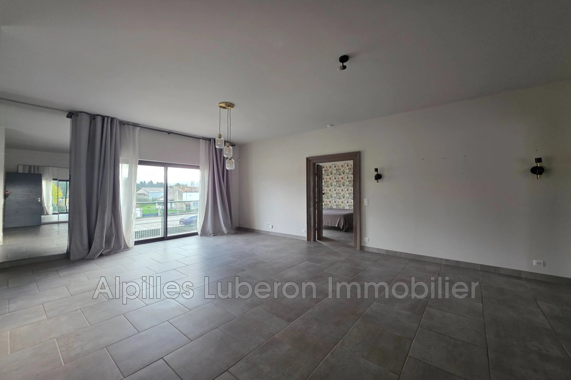 Appartement à vendre, 81m², Eygalières