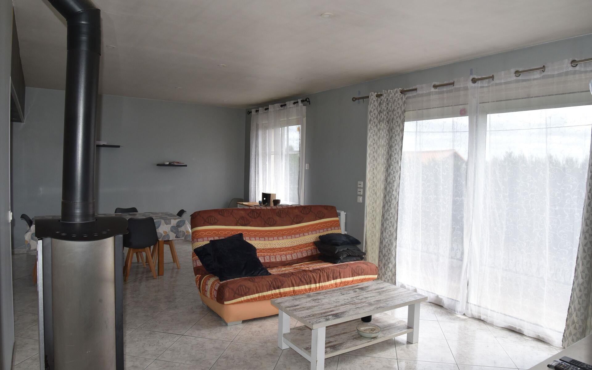 Maison à vendre, 122m², Chasseneuil-sur-Bonnieure