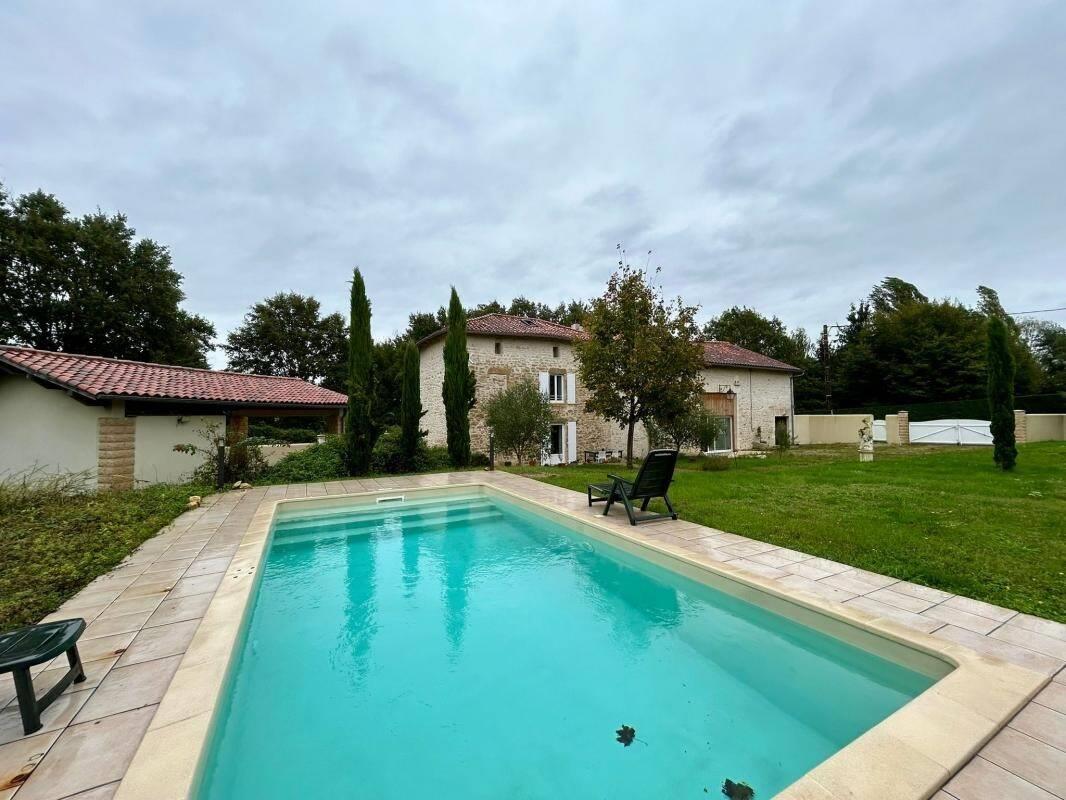 Maison à vendre, 158m², Nieuil