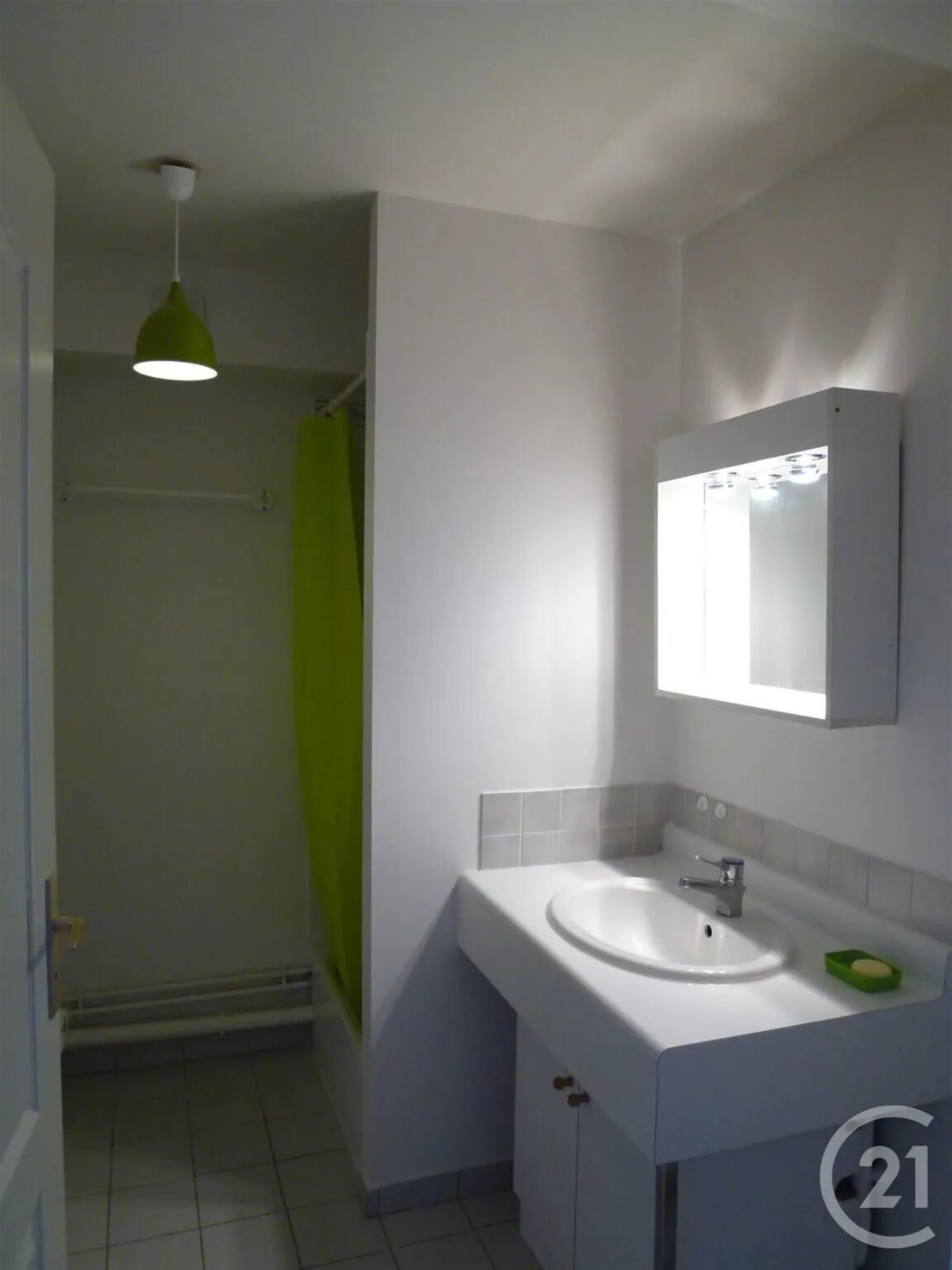 Appartement à louer, 23m², Gif-sur-Yvette