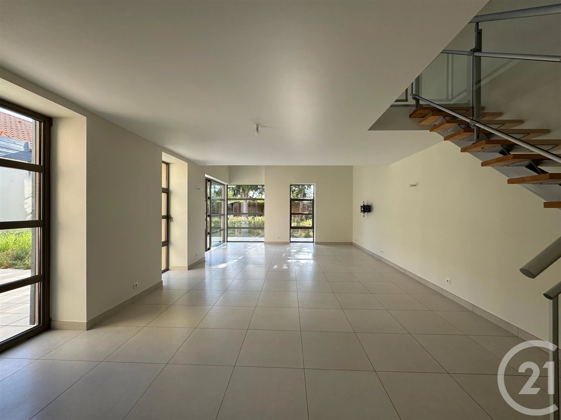 Maison à louer, 235m², Ay-sur-Moselle