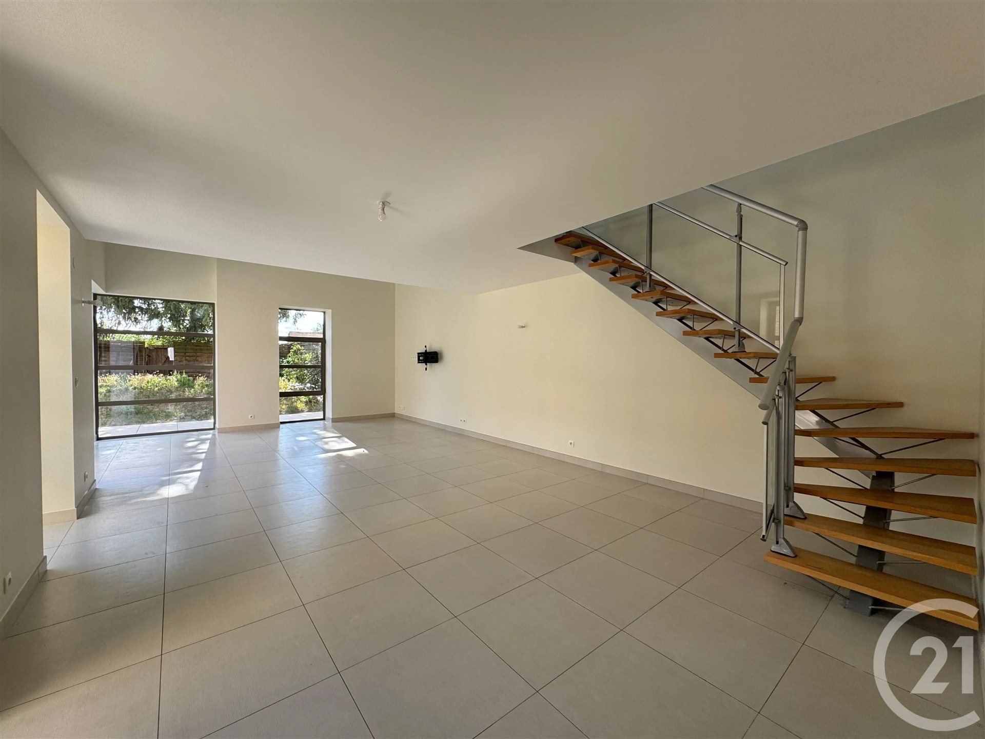 Maison à louer, 235m², Ay-sur-Moselle