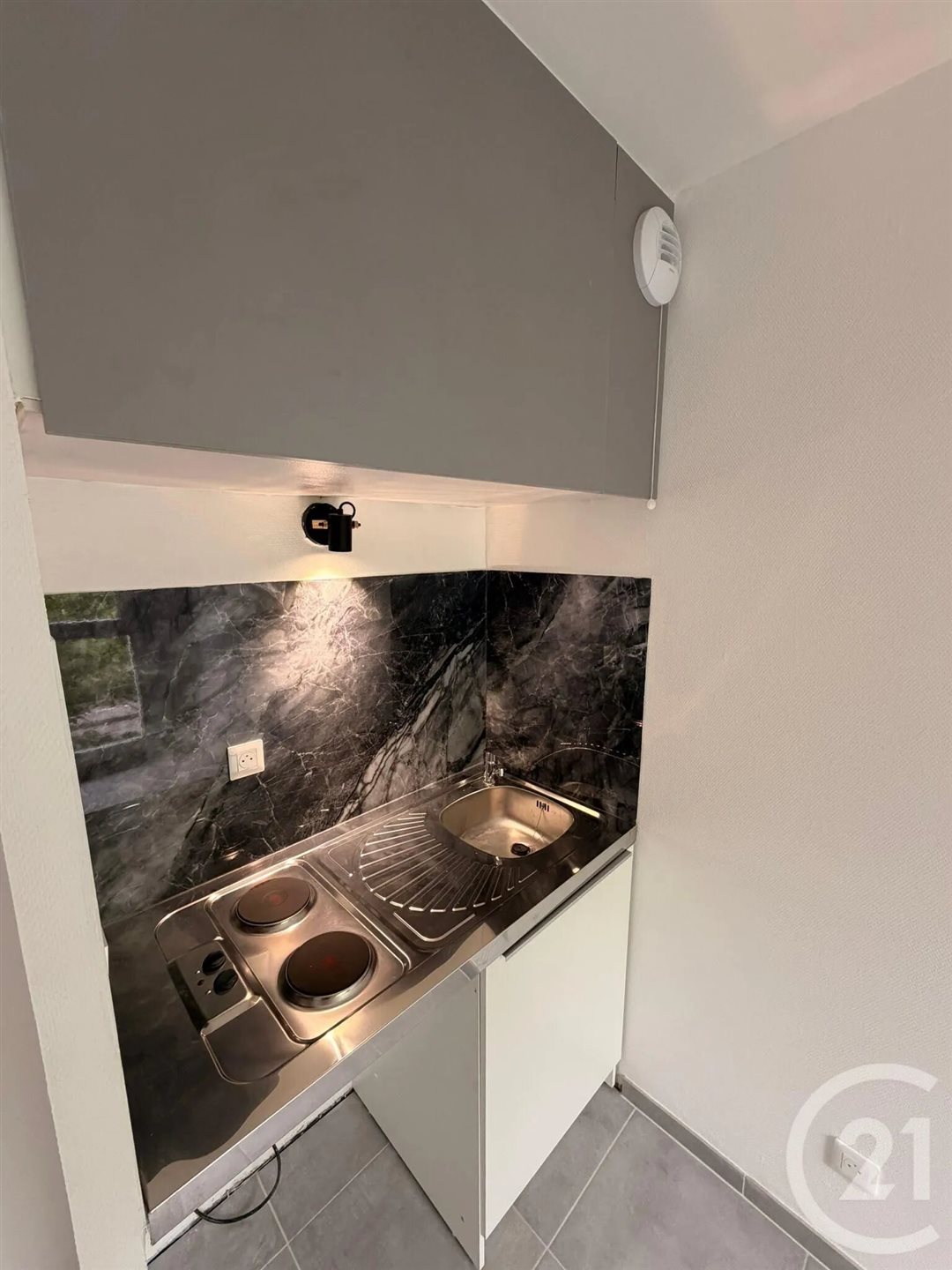 Appartement à louer, 18m², Metz