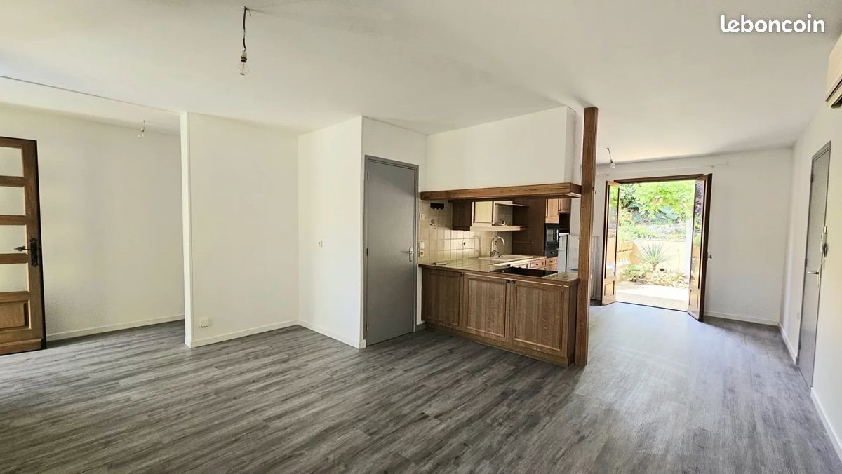 Maison à louer, 65m², Armissan