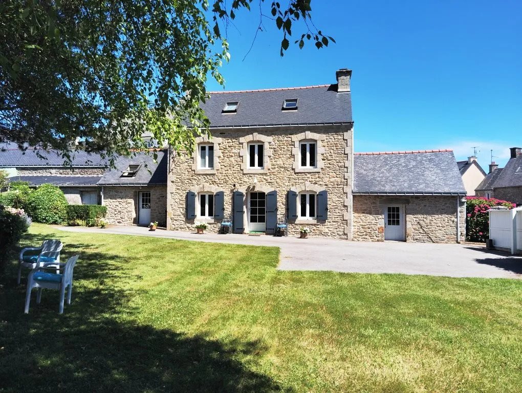 Maison à vendre, 88m², Saint-Caradec-Trégomel