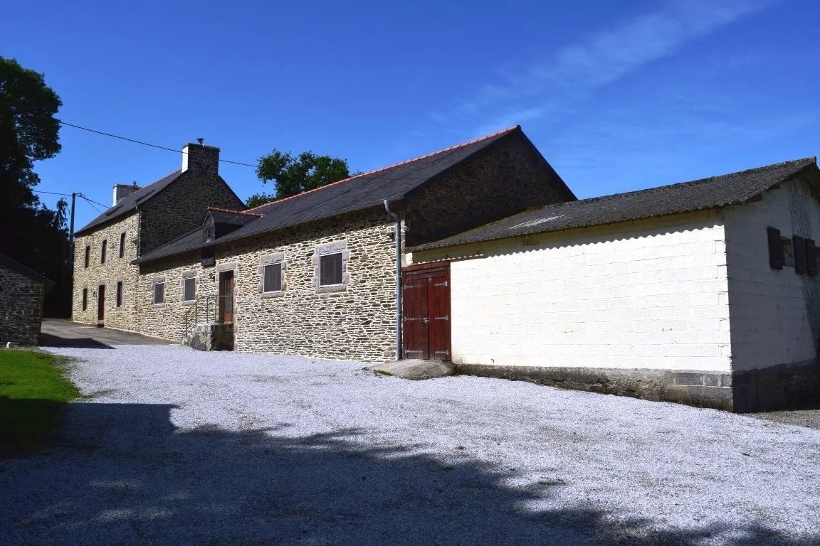 Maison à vendre, 360m², Plussulien