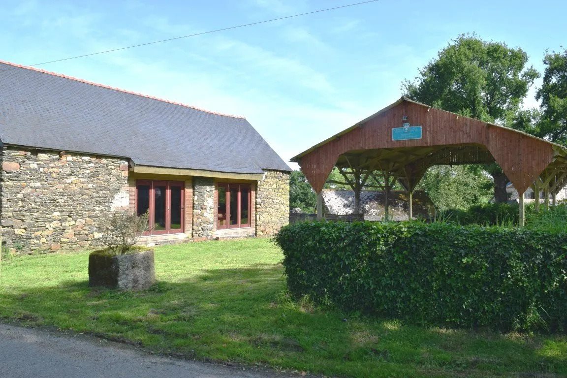 Maison à vendre, 360m², Plussulien