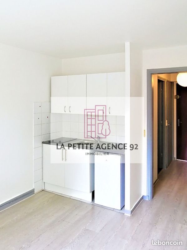 Appartement à louer, 18m², Châtillon