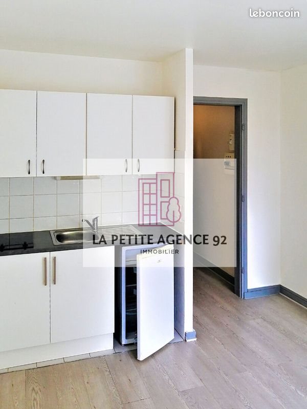 Appartement à louer, 18m², Châtillon