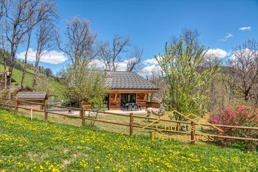 Maison 8 pièces 269 m² · à Megève · 269 m² · 3 990 000 €