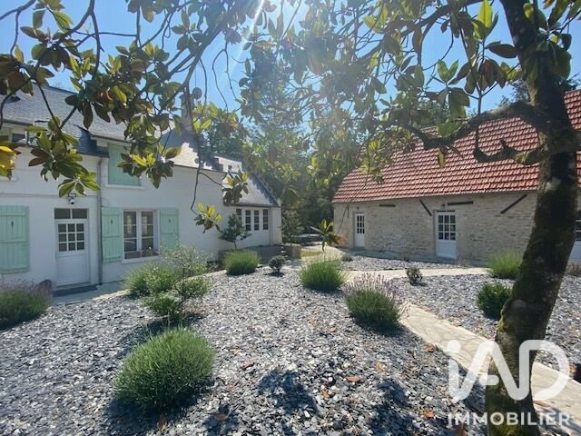 Maison à vendre, 220m², Cuise-la-Motte