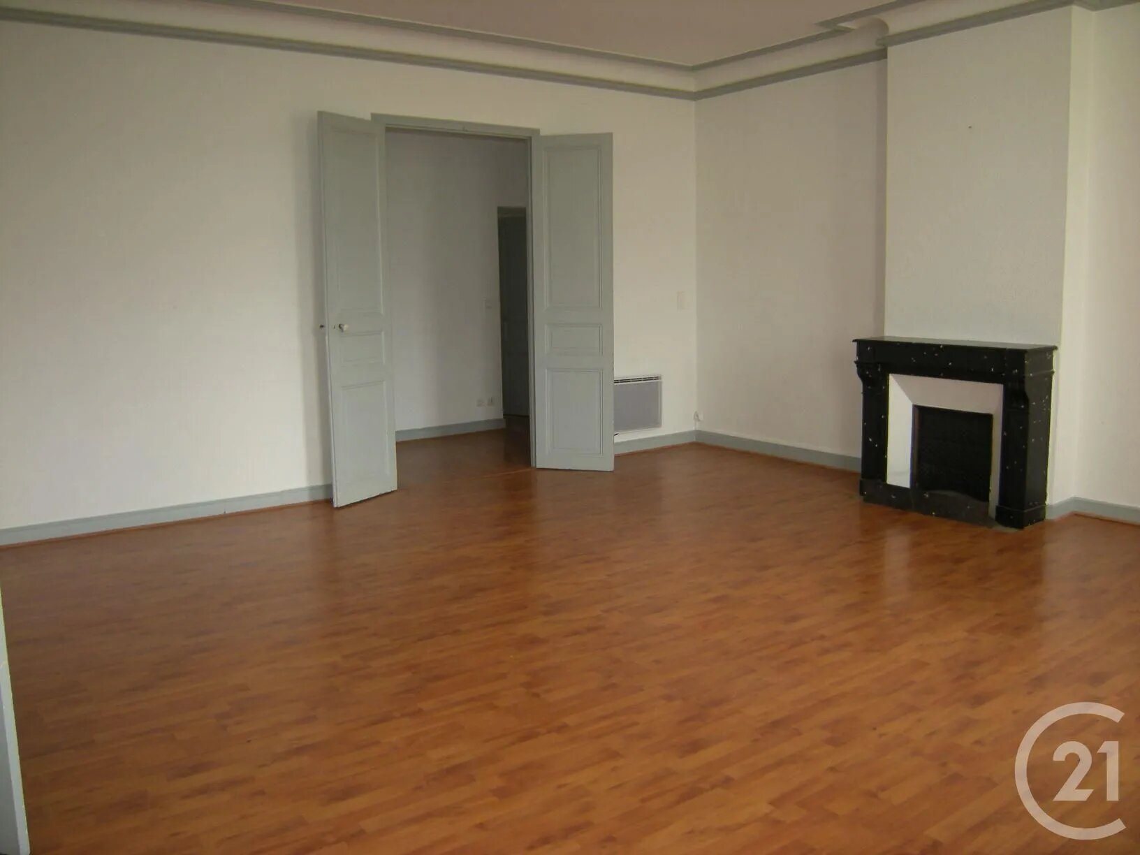 Appartement à louer, 111m², La Cavalerie