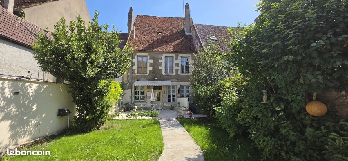 Maison à vendre, 170m², Varzy