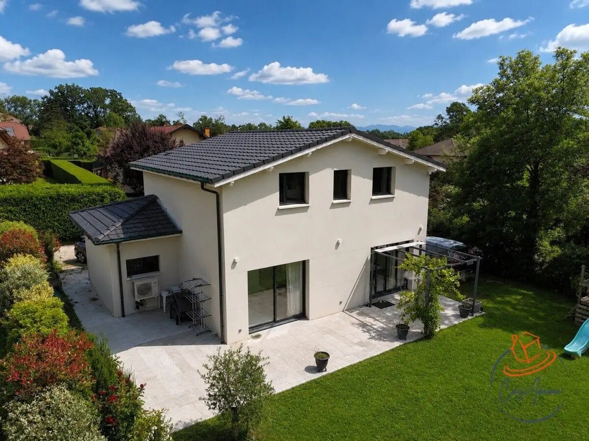 Maison à vendre, 120m², Cessy