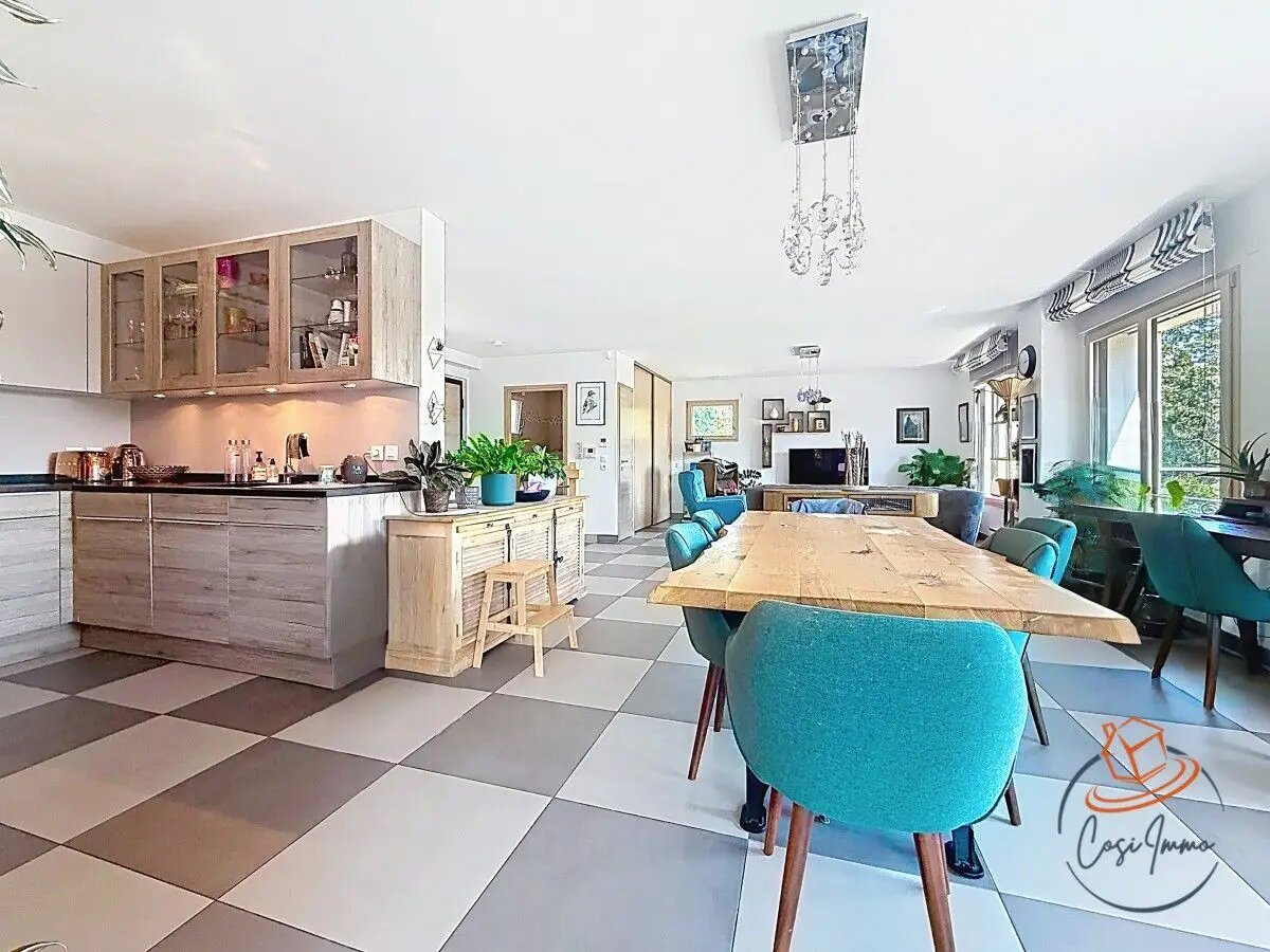 Maison à vendre, 125m², Divonne-les-Bains