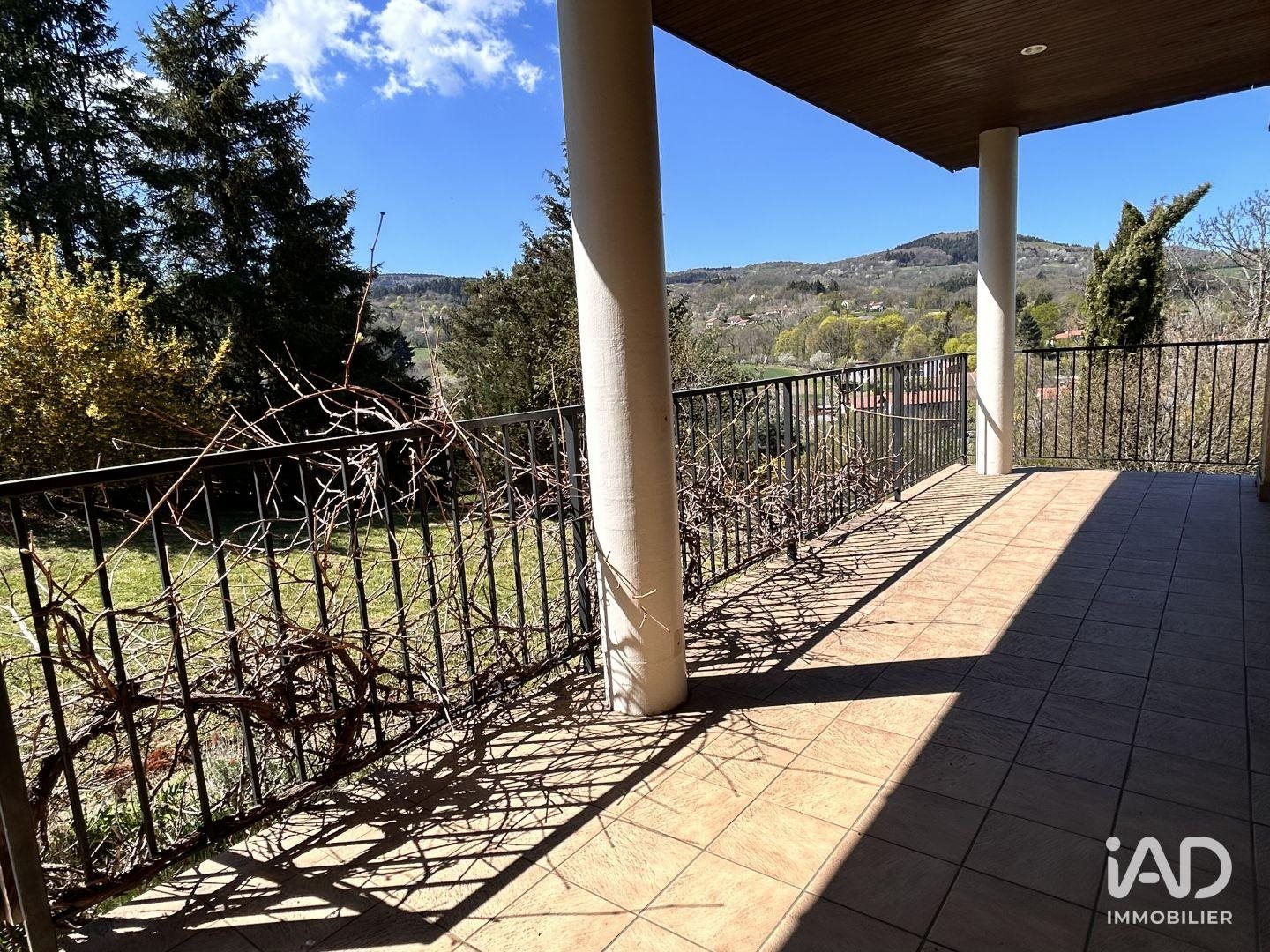 Maison à vendre, 222m², Chanat-la-Mouteyre