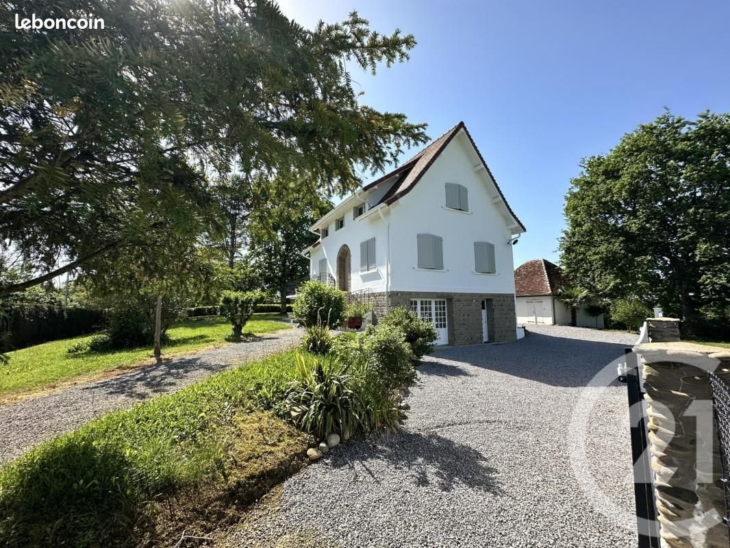 Maison à vendre, 119m², Sauveterre-de-Béarn