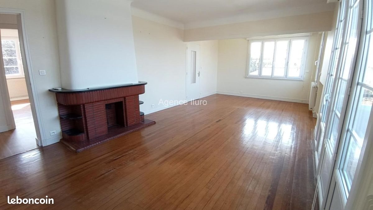 Appartement à louer, 109m², Oloron-Sainte-Marie