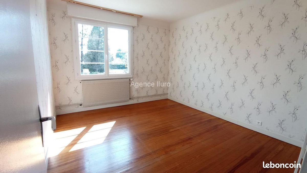 Appartement à louer, 109m², Oloron-Sainte-Marie