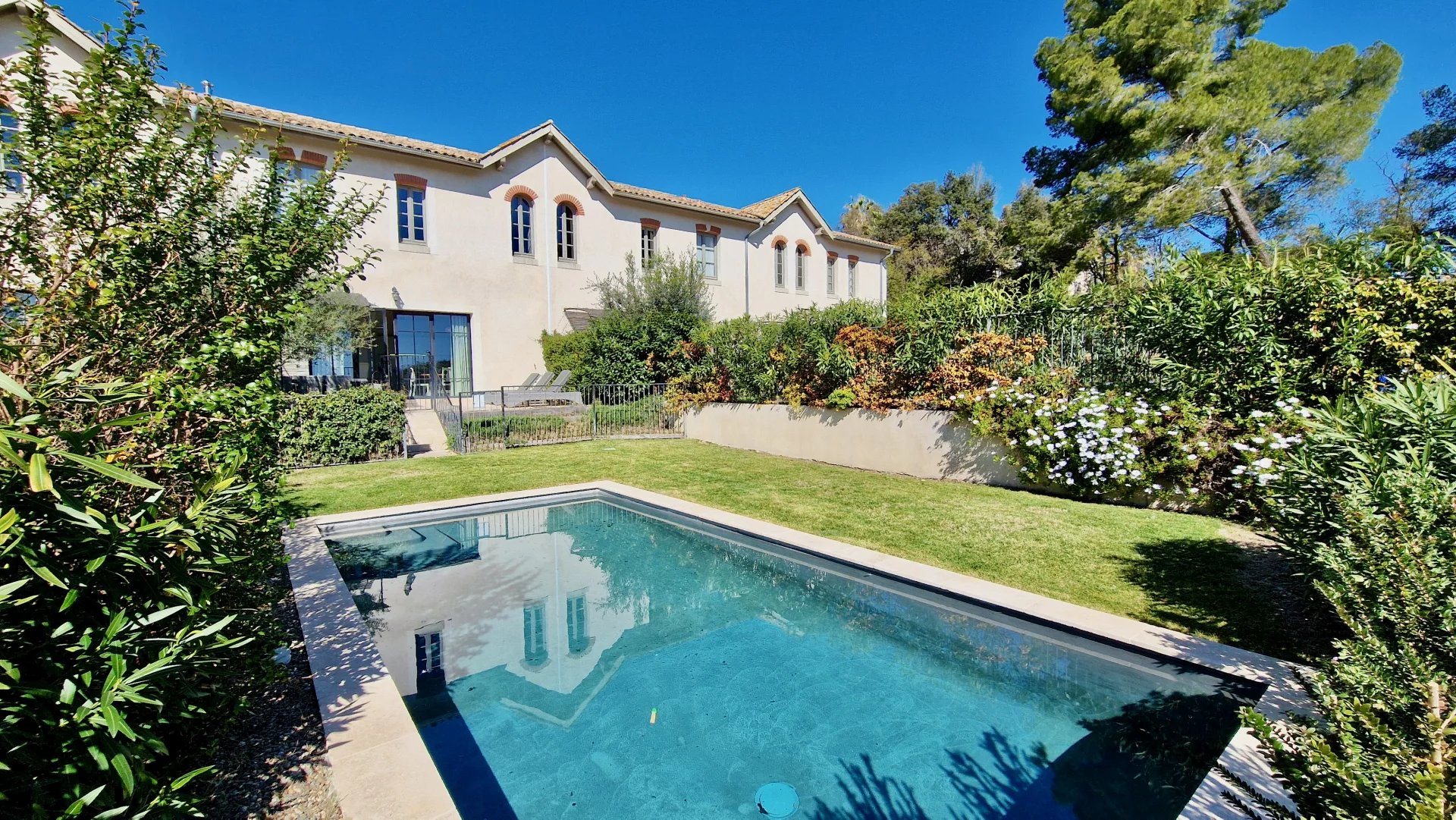 Maison à vendre, 140m², Puissalicon