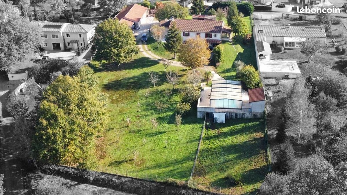 Maison à vendre, 348m², Eglise-Neuve-de-Vergt