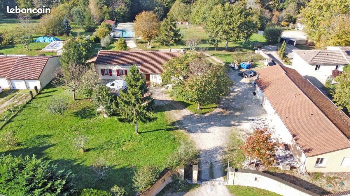 Maison à vendre, 348m², Eglise-Neuve-de-Vergt