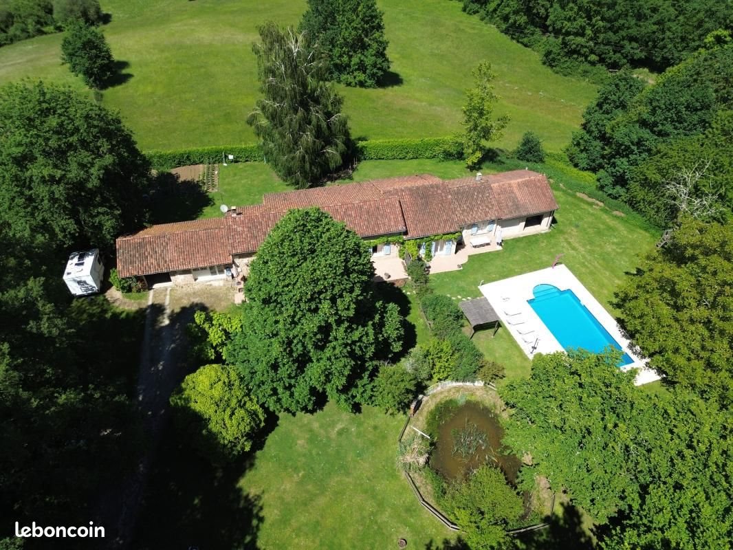 Maison à vendre, 220m², Vergt