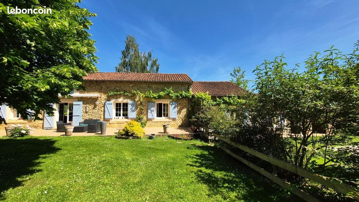 Maison à vendre, 220m², Vergt